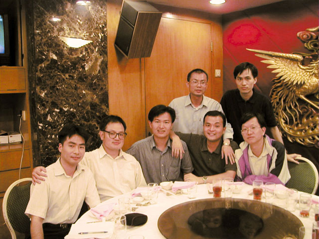 dinner1.jpg (90825 bytes)