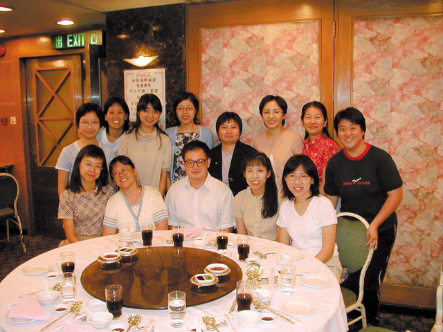 dinner3.jpg (160625 bytes)