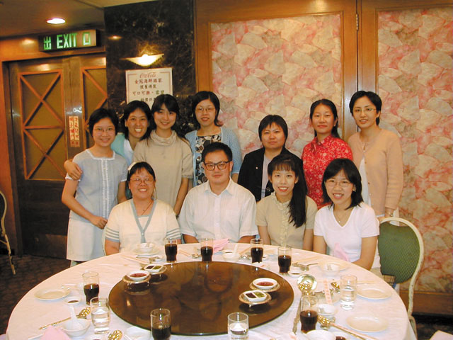 dinner4.jpg (154639 bytes)